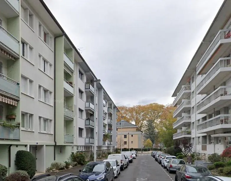 Annecy Lakeside Studio Apartment